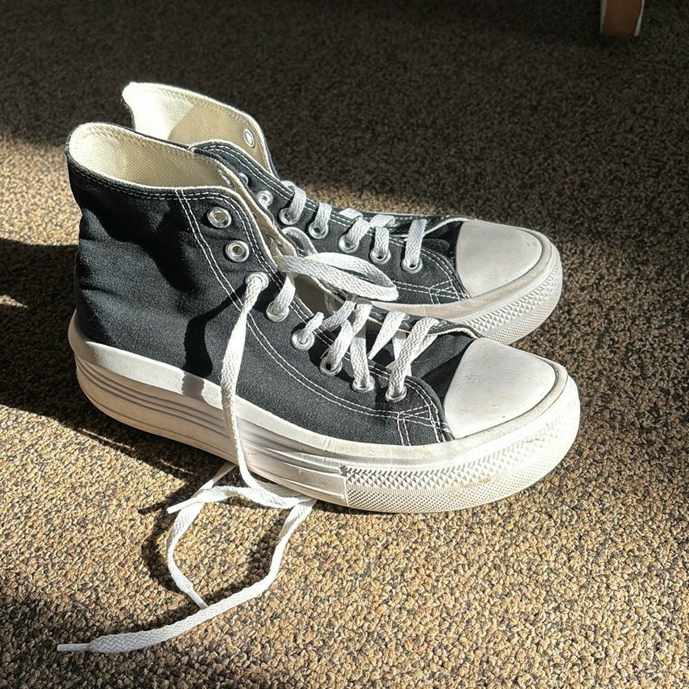 Converse Platform Hightops Size 9